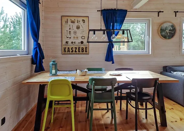 בית נופש 3 Bedroom Awesome In Jasien